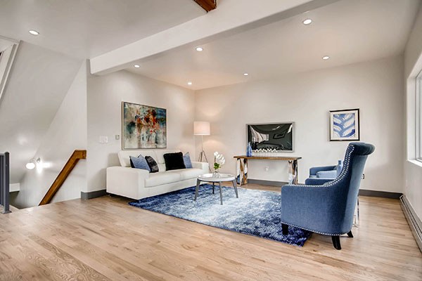 1565 newton living room