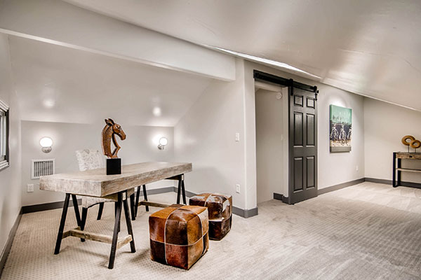 1565 newton loft