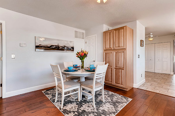 2273 county road dining room
