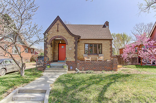 2630 glencoe street front