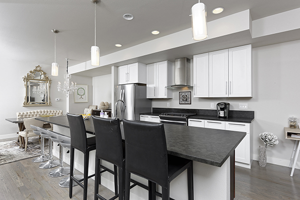 4245 Quivas Street Kitchen