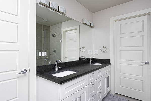 4245 Quivas Street Master Bathroom