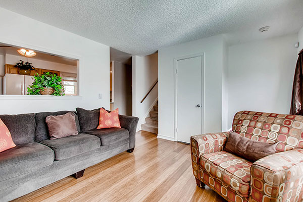 4510 south garrison place living room