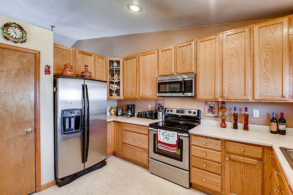 5058 durham ct kitchen