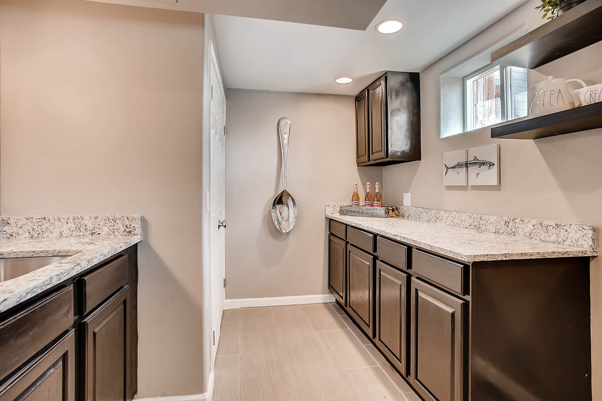 wet bar