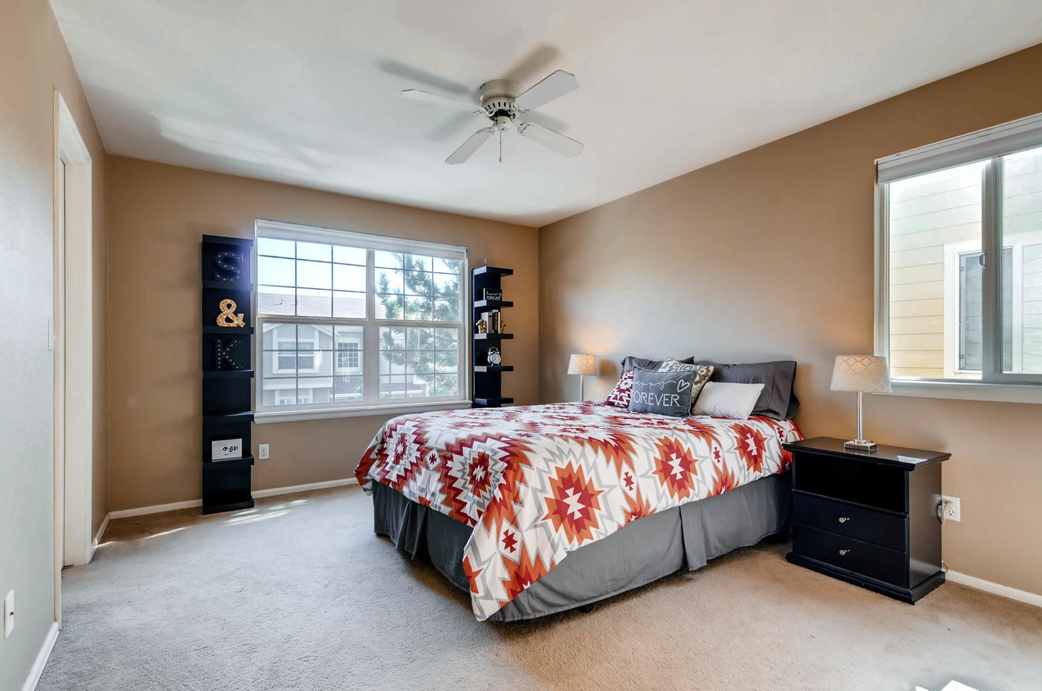 Thornton-bedroom
