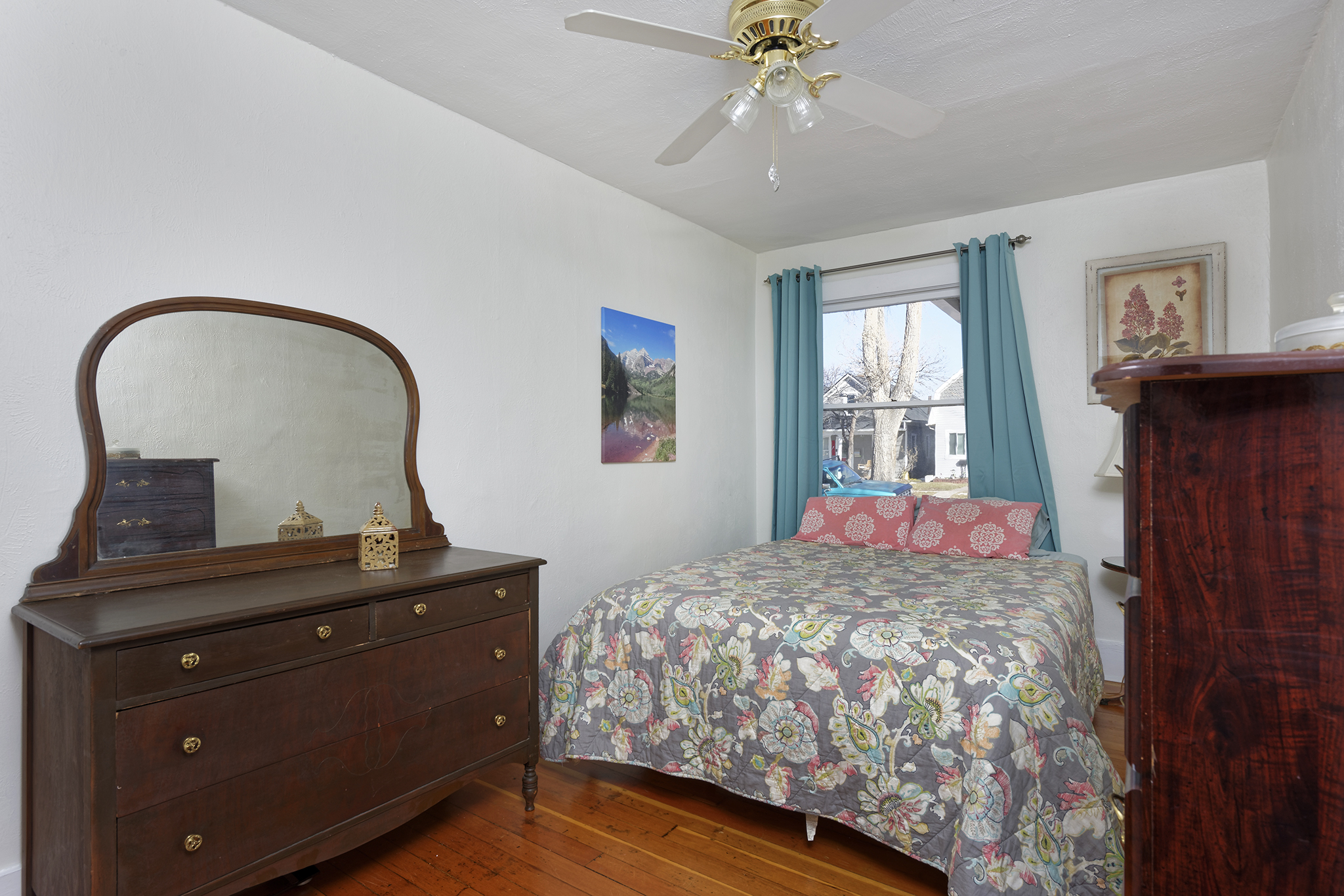Berkeley-bedroom