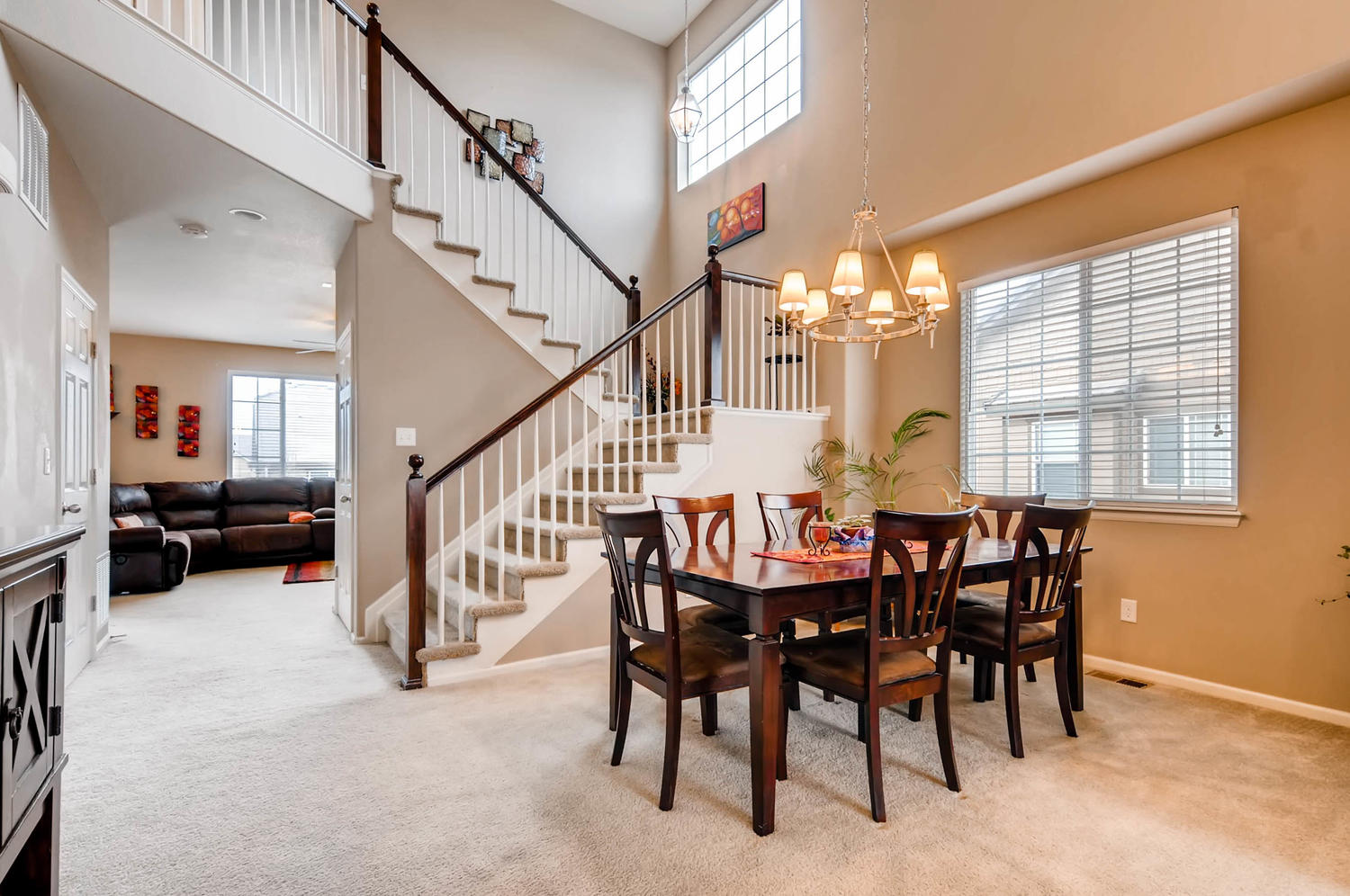 Commerce-City-dining-room