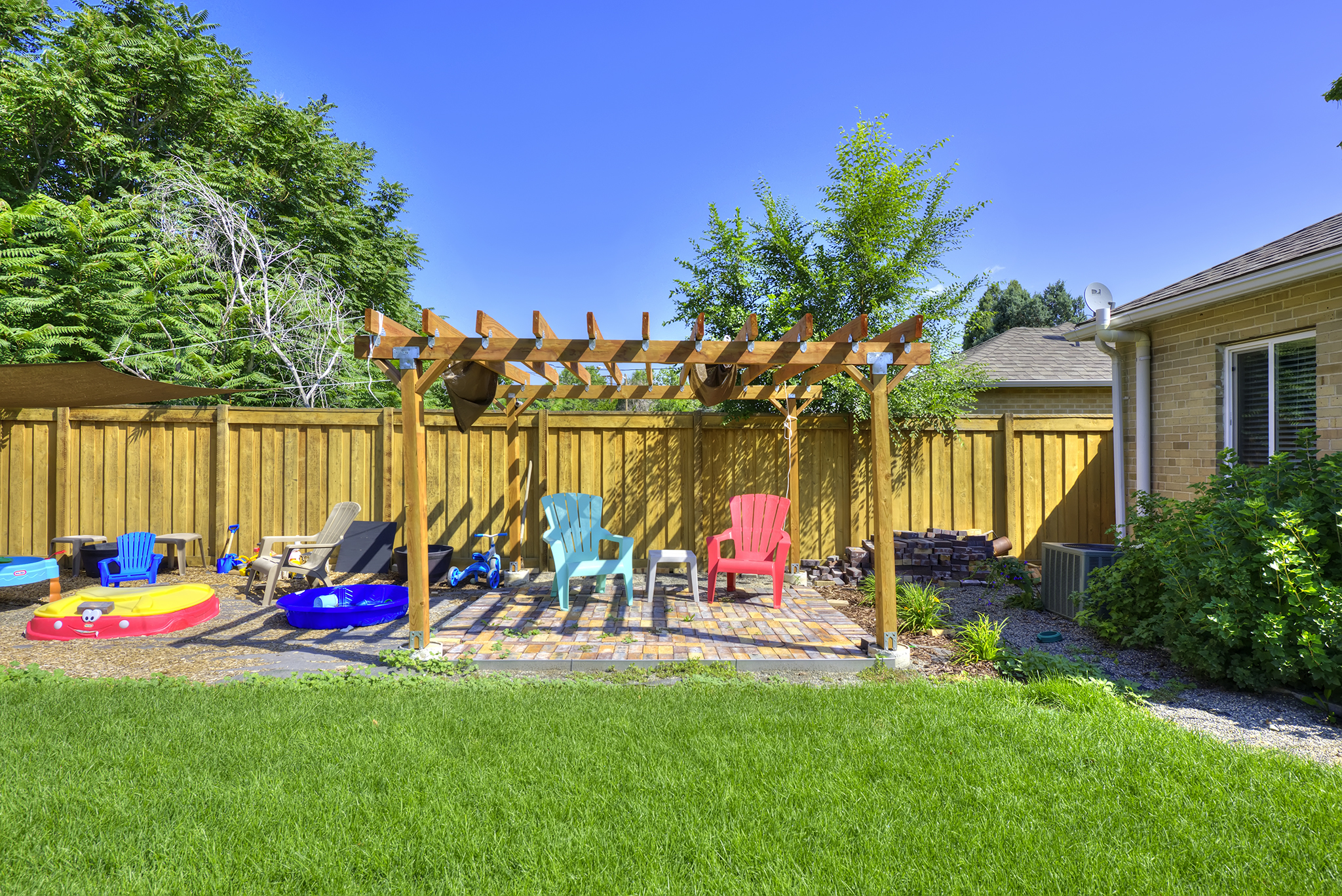 North Park Hill, Backyard