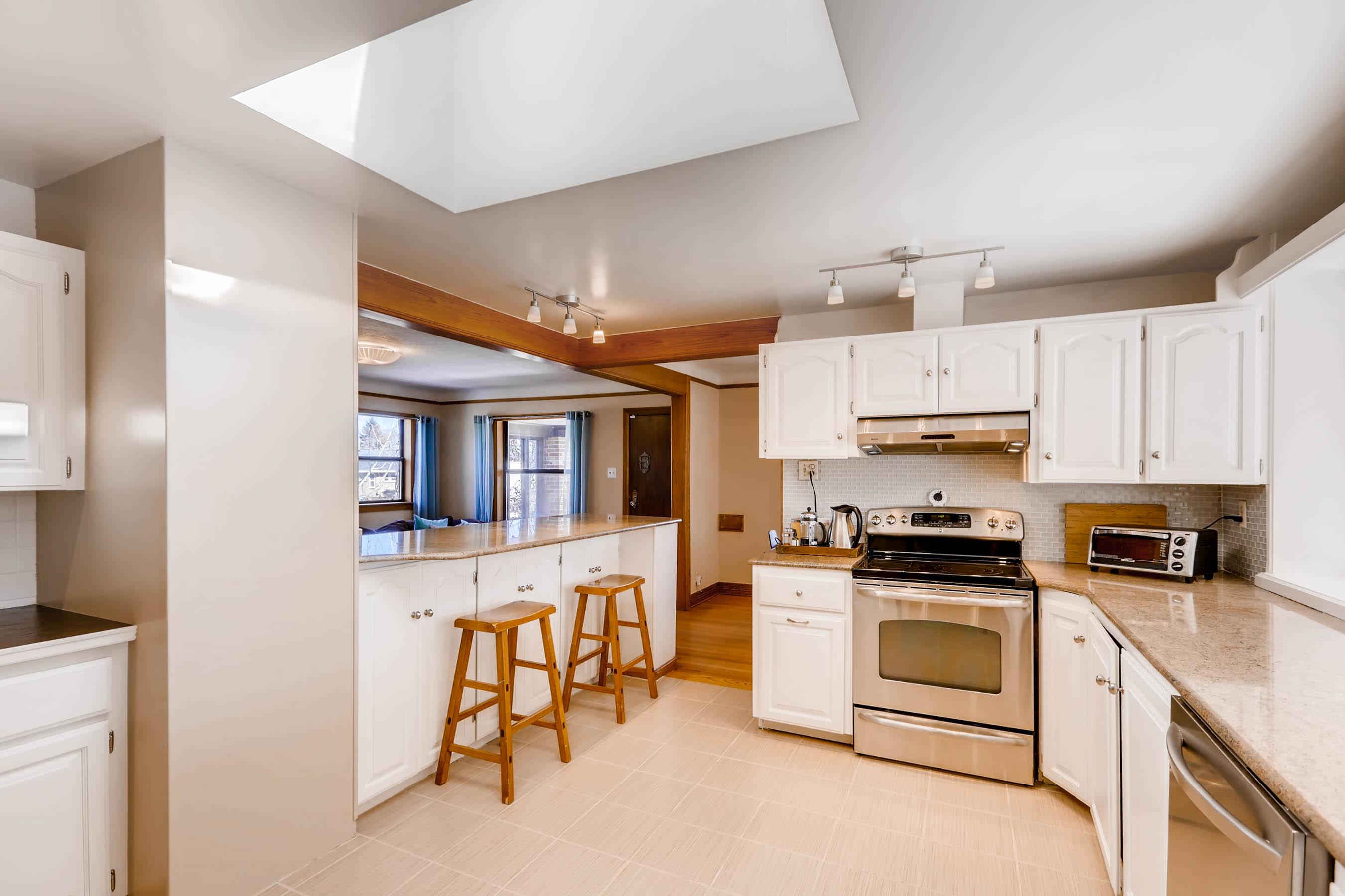 Grandview-kitchen