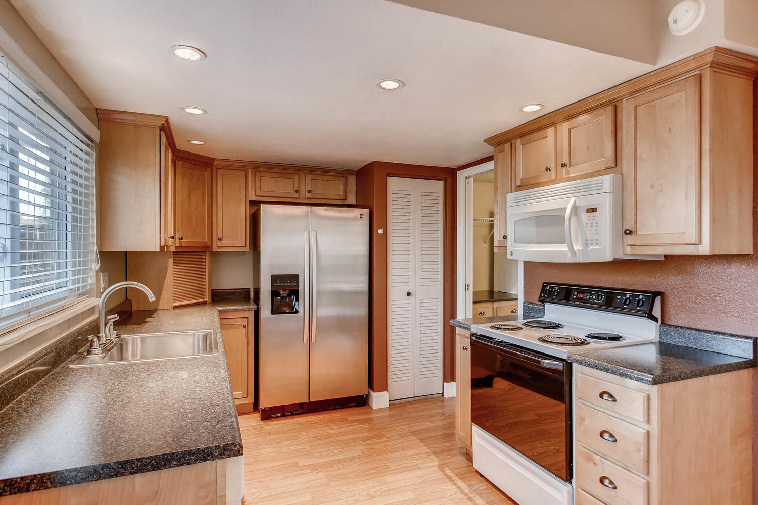 Hallcrafts-Village-East-kitchen