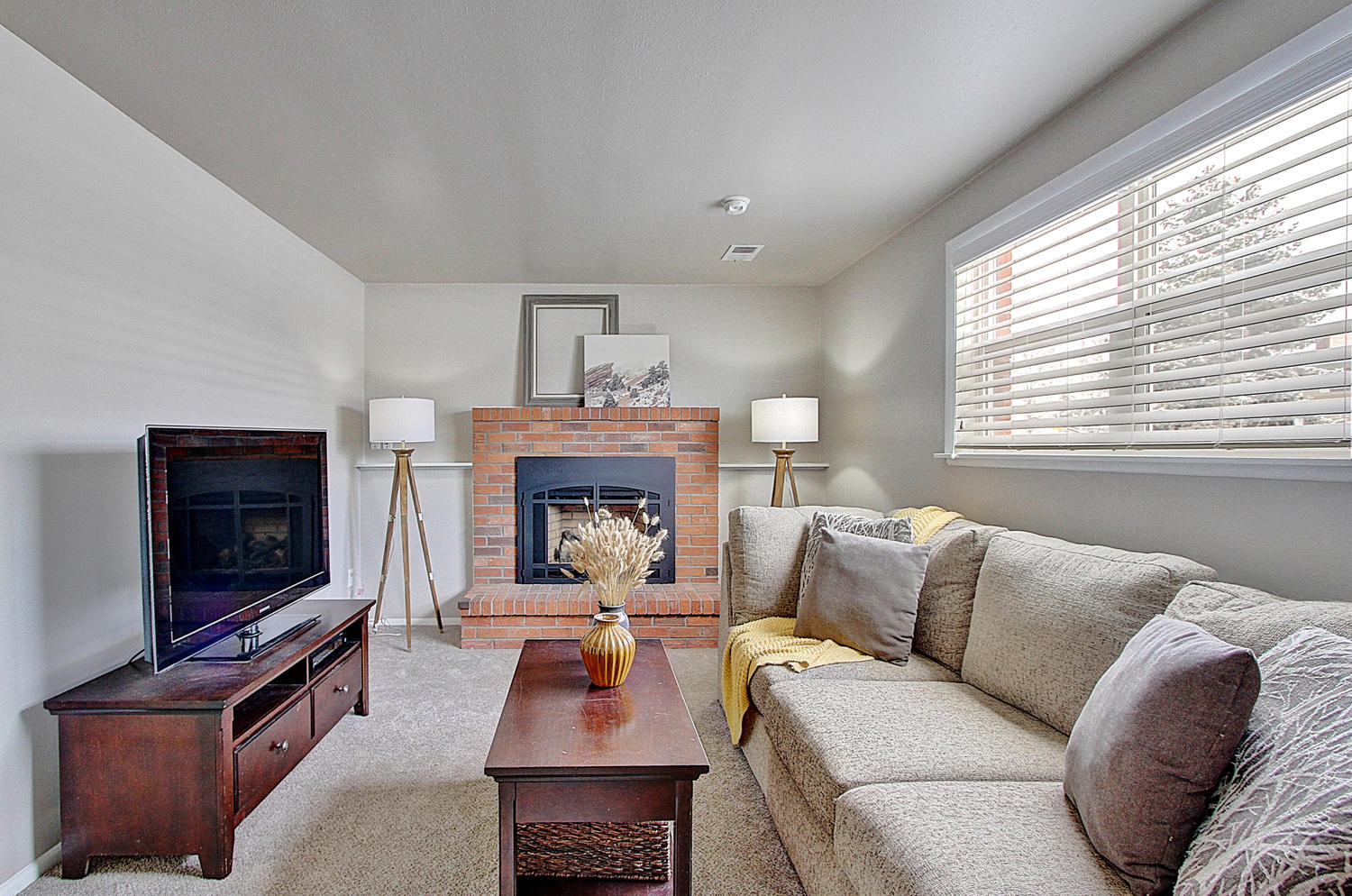 Hampden-Heights-living-room