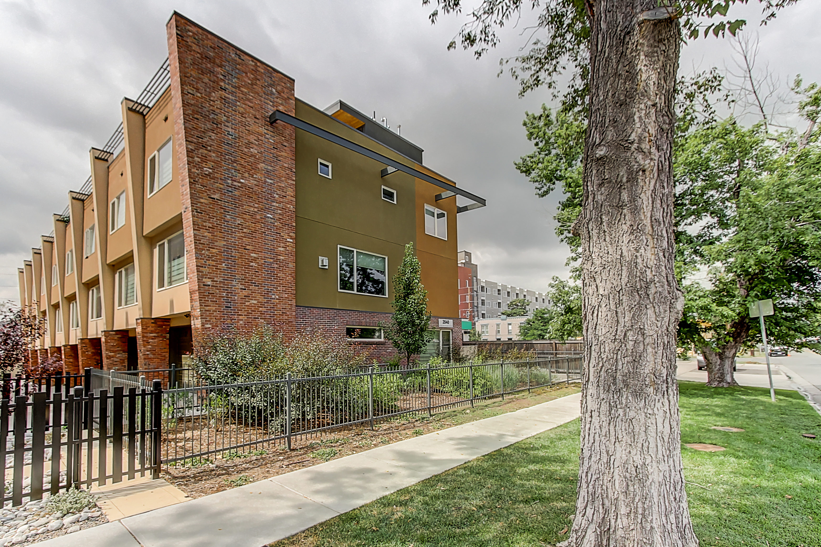 Jefferson Denver Townhouse Exterior