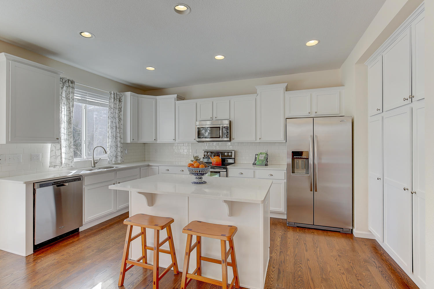 Ladera-kitchen