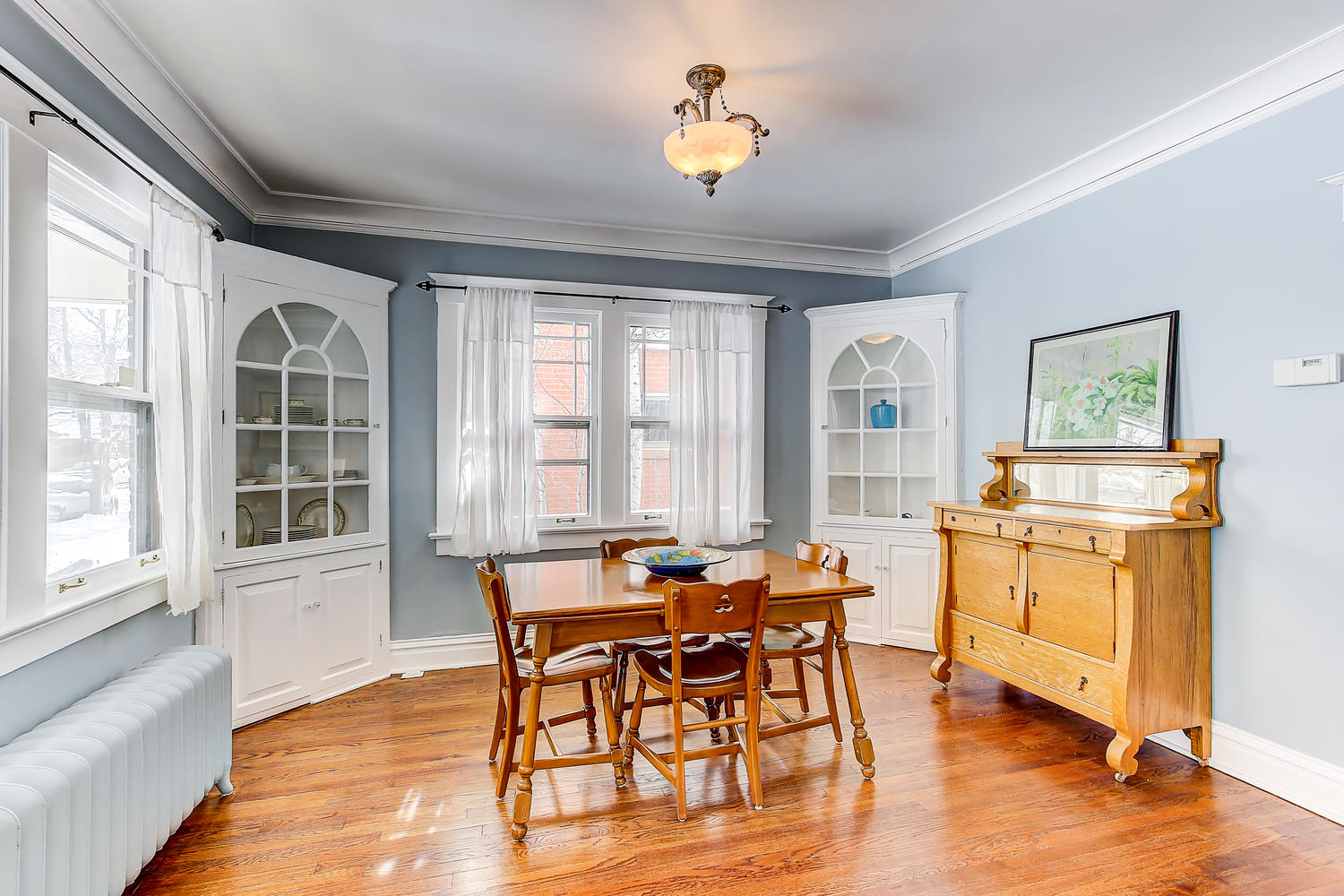 Park-Hill-dining-room