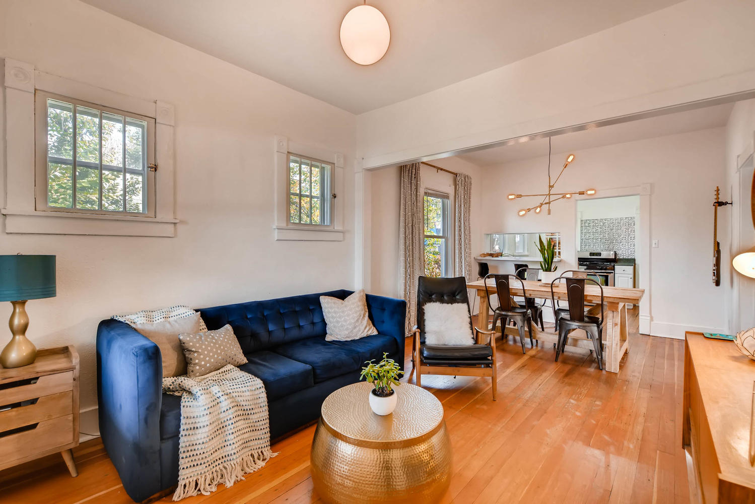 Villa-Park-living-room