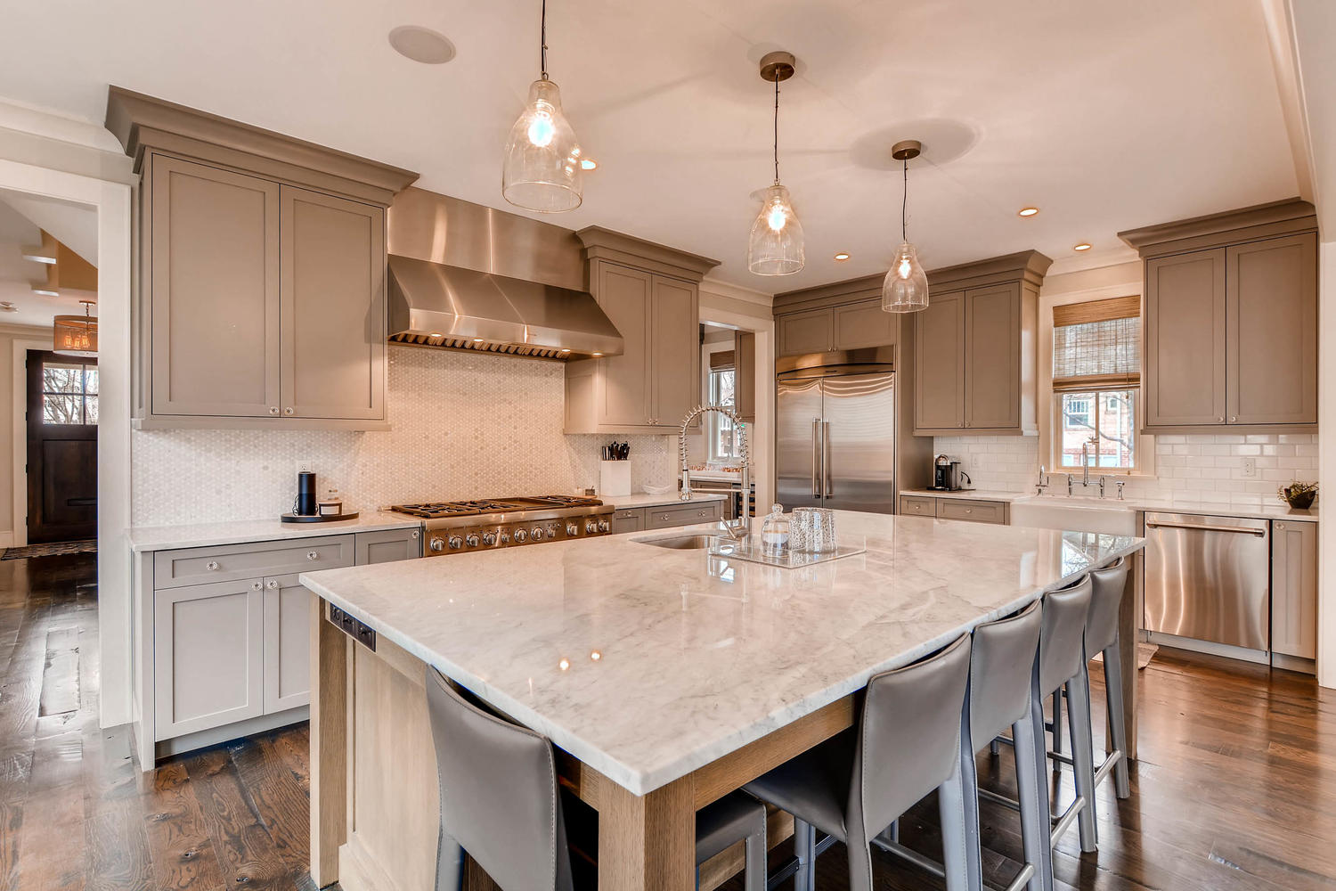 Washington-Park-East-kitchen
