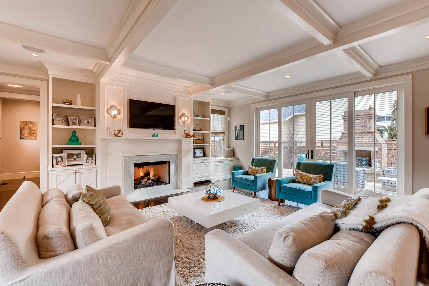 Washington-Park-East-living-room