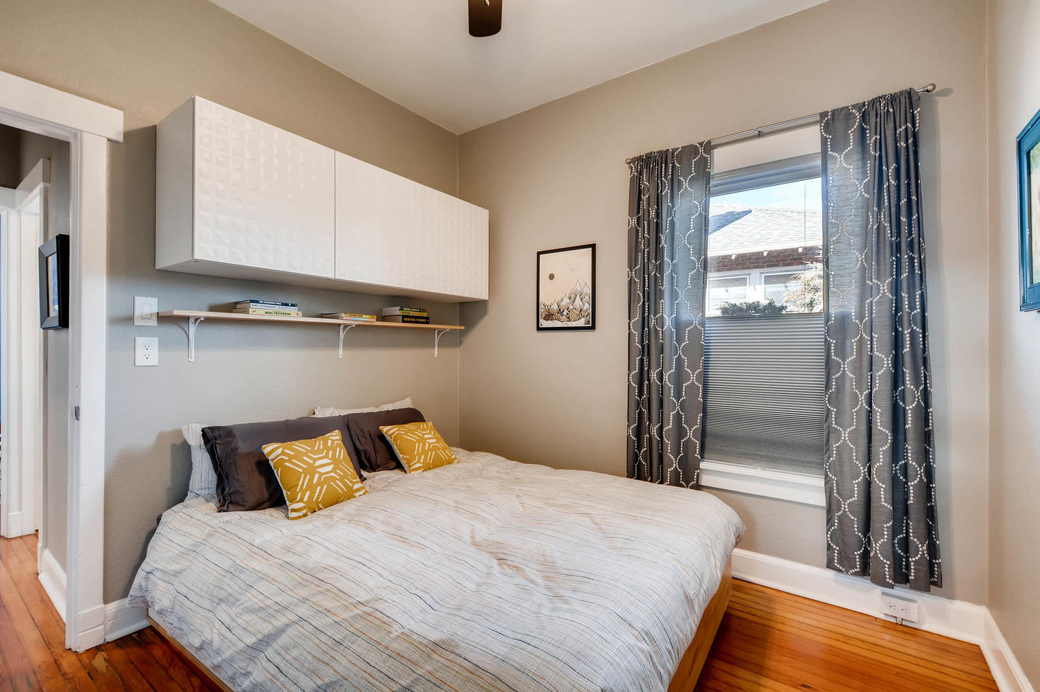 West-Colfax-bedroom