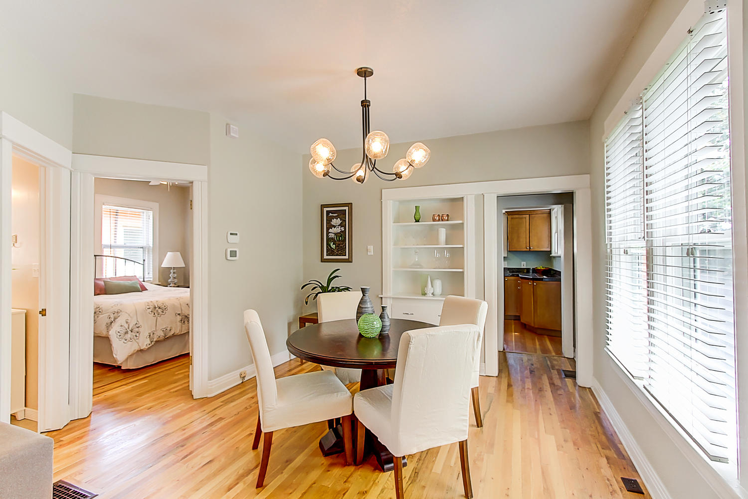 Denver, dining room