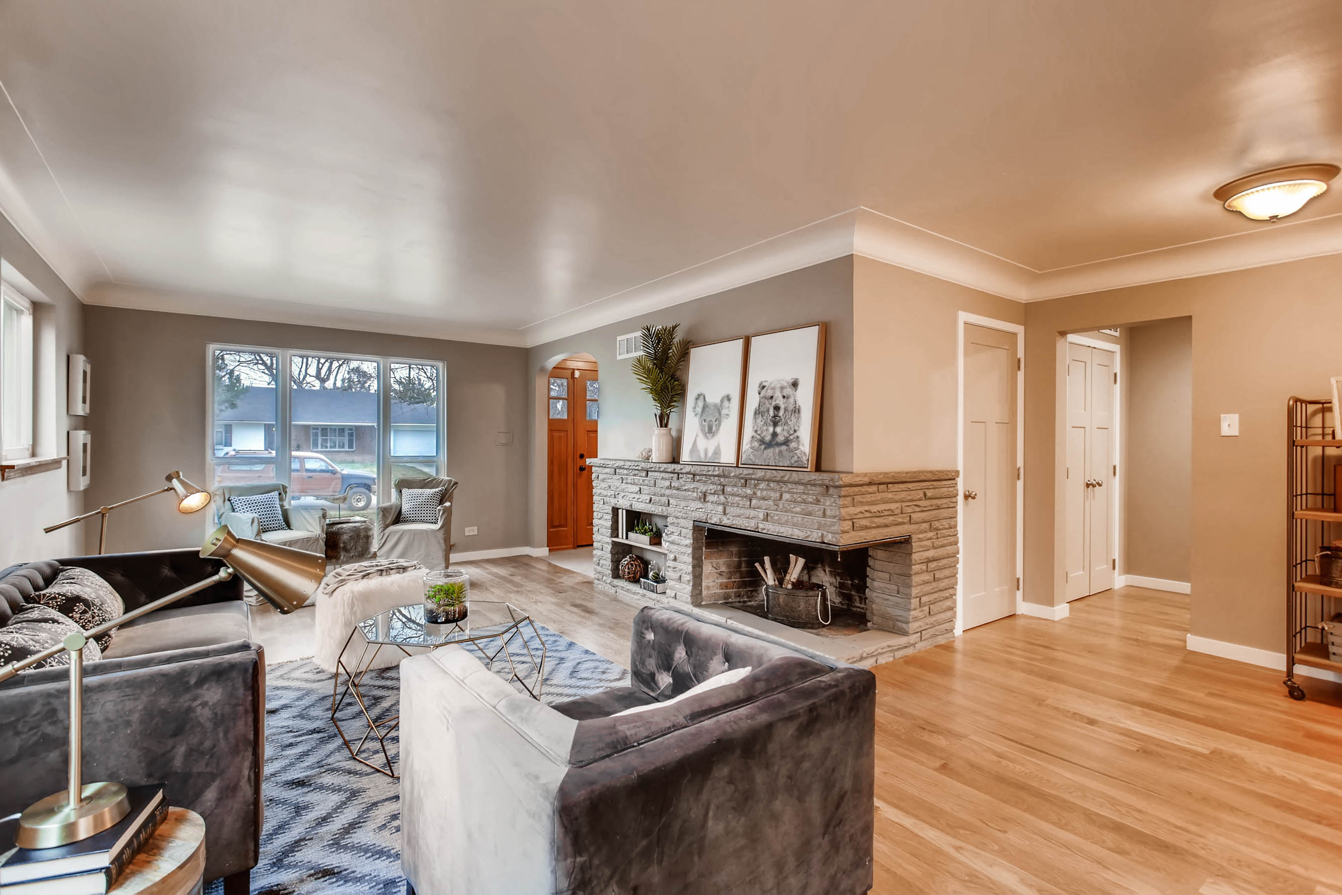 Crestmoor-living-room