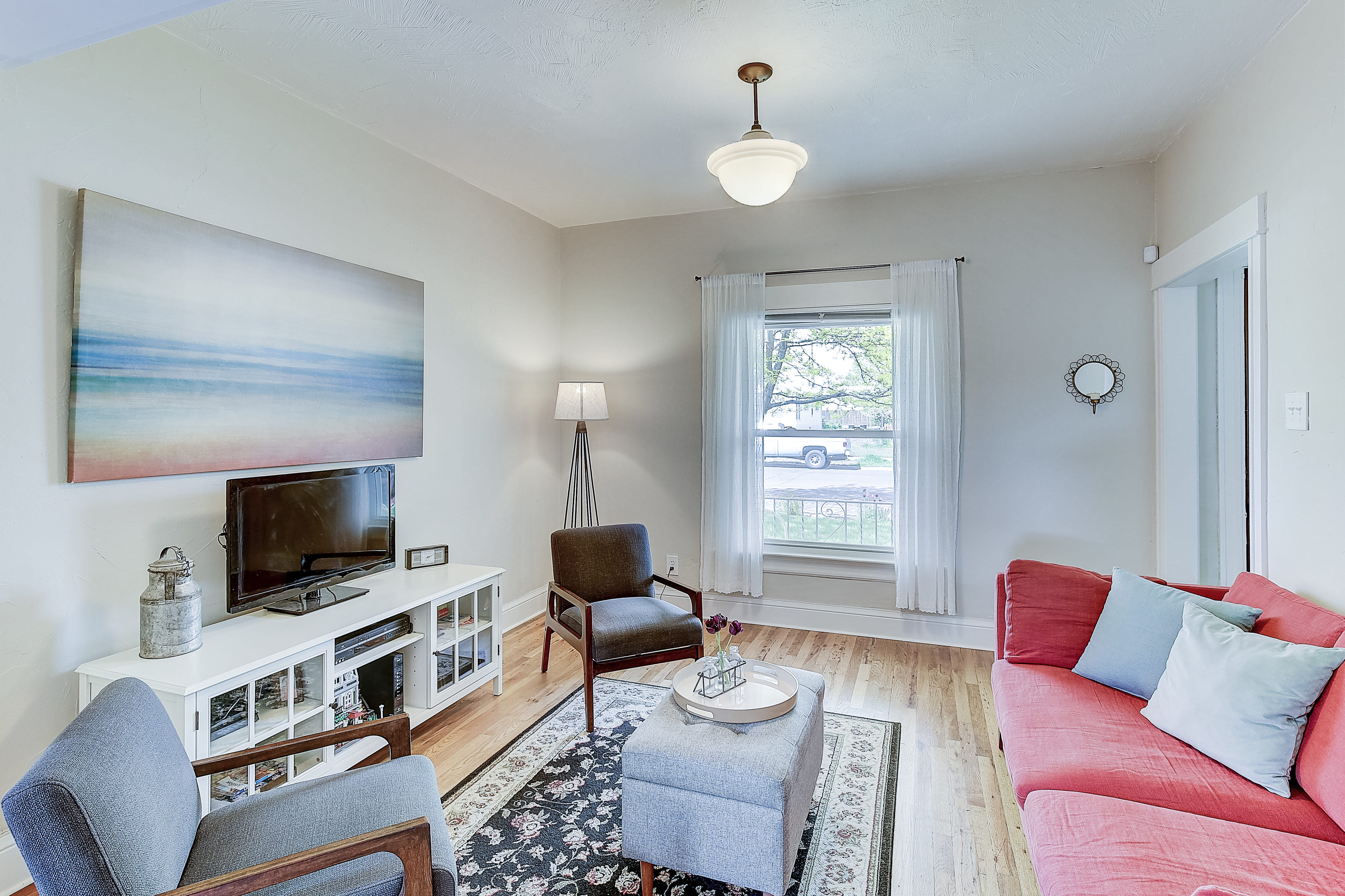 South-Broadway-Heights-living-room