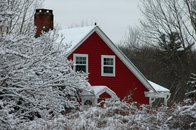 snowonhouse_400